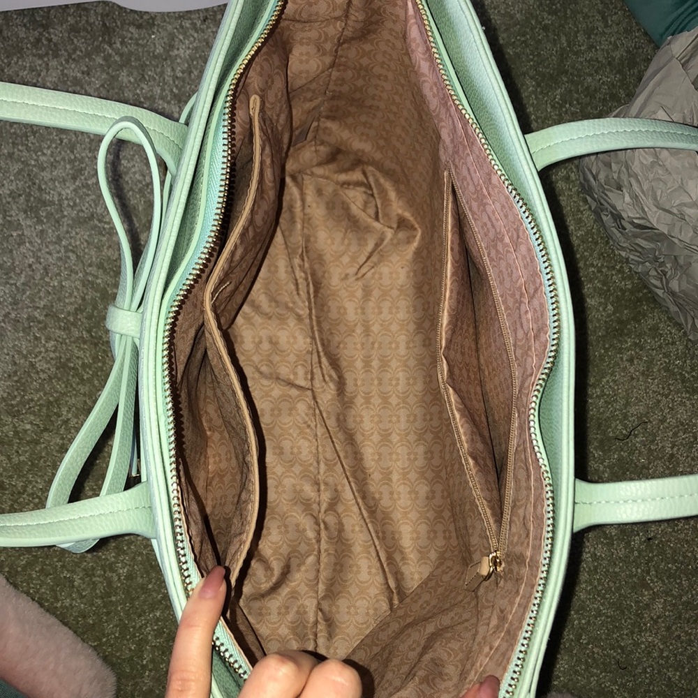 Purse - Picture 4 of 4